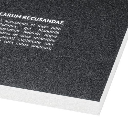 P&#322;yta ze sztywnej pianki w r�&#380;nych kszta&#322;tach.