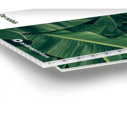 Biała płyta kanalikowa, lekka i wytrzymała.